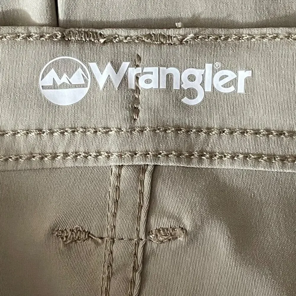 Wrangler Khaki Color Youth Cargo Shorts Size14